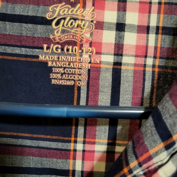 Button down - Picture 2 of 2